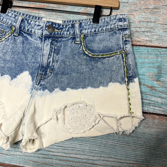 Free People Jean Denim Shorts Size 29 White Blue - Picture 3 of 5